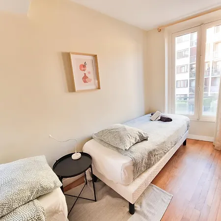 Exigehome-luxury Flat With 3 Bedrooms, Terrasse In Downtown * 베흑사이으