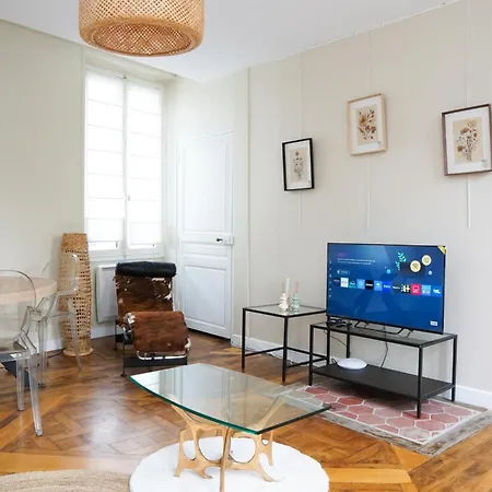 Exigehome-luxury Flat With 3 Bedrooms, Terrasse In Downtown Apartmán Versailles