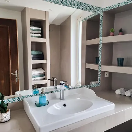 Exigehome-luxury Flat With 3 Bedrooms, Terrasse In Downtown Διαμέρισμα *