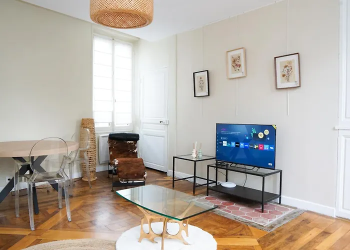 Exigehome-luxury Flat With 3 Bedrooms, Terrasse In Downtown 아파트 베흑사이으